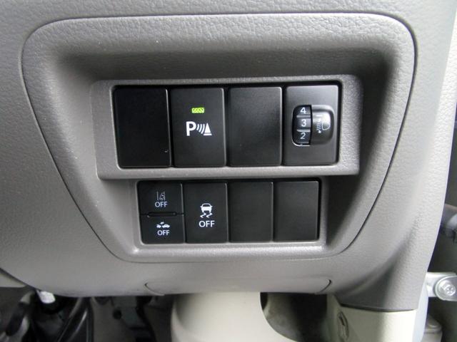 �y�J���[�d���ł��T���Ȃ�z���E���E�V���o�[�Ȃǉ����J���[�͂������A�����̗��s�ł���A�[�X�J���[�J�[�L�O���[����T���h�x�[�W���A�r�r�b�h�J���[�̐ԁE�E���F�E���F�Ȃǂ���������葵���Ă���܂��I�I