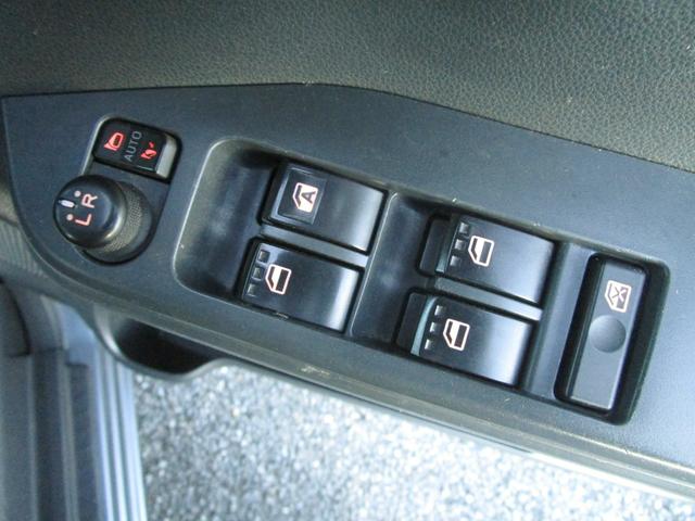 ウェイク Ｌ　ＳＡＩＩＩ　後期　修復歴無し　メモリーナビ　フルセグ　ブルートゥース　バックカメラ　ＥＴＣ　前後ドライブレコーダー　後席モニター　ブレーキサポート　両側電動スライドドア　ロールシェード　純正アルミ（44枚目）