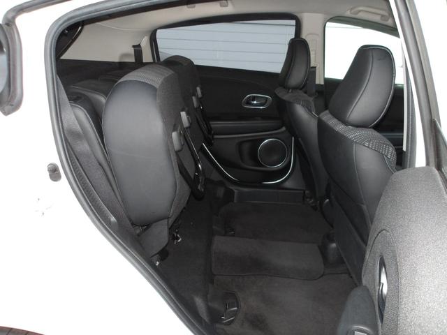 ヴェゼル ハイブリッドＺ・ホンダセンシング　弊社下取ワンオーナー車　Ｂｌｕｅｔｏｏｔｈ接続対応ギャザズメモリーナビ　リアカメラ　ＵＳＢ＆ＨＤＭＩジャック　運転席＆助手席シートヒーター（8枚目）