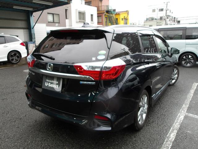 シャトル ハイブリッドＺ　弊社下取ワンオーナー車　パナソニックＢｌｕｅｔｏｏｔｈ接続対応メモリーナビ　リアカメラ　クルーズコントロール　シートヒーター　ＬＥＤヘッドライト（2枚目）