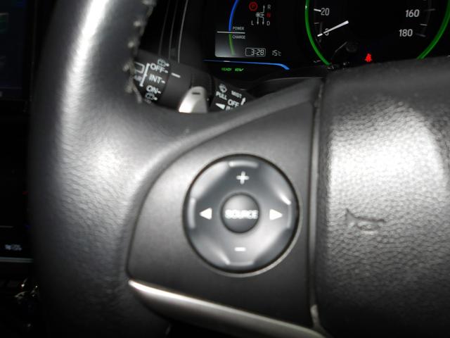 シャトル ハイブリッドＺ　弊社下取ワンオーナー車　パナソニックＢｌｕｅｔｏｏｔｈ接続対応メモリーナビ　リアカメラ　クルーズコントロール　シートヒーター　ＬＥＤヘッドライト（14枚目）