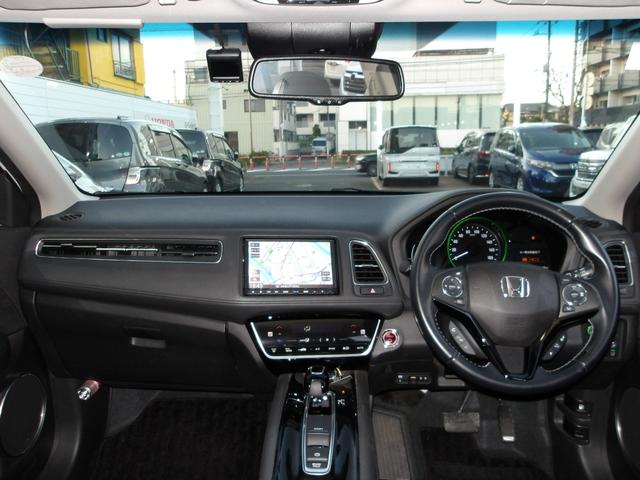 ヴェゼル ハイブリッドＺ・ホンダセンシング　弊社下取ワンオーナー車　Ｂｌｕｅｔｏｏｔｈ接続対応ギャザズメモリーナビ　リアカメラ　ＵＳＢジャック　運転席＆助手席シートヒーター　クルーズコントロール（3枚目）