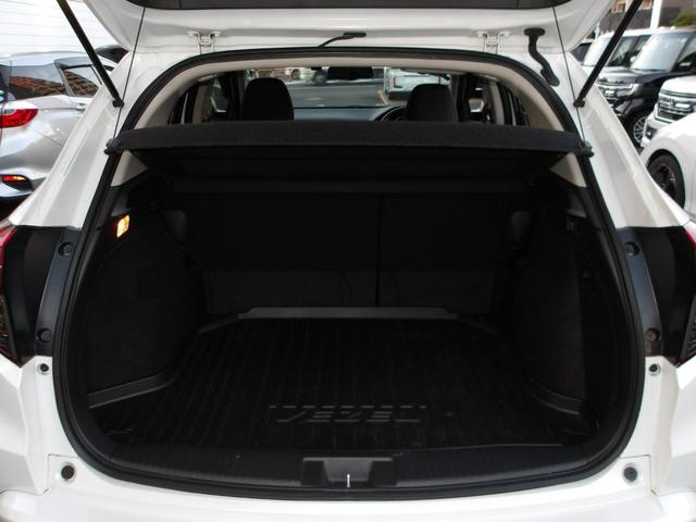 ヴェゼル ハイブリッドＺ・ホンダセンシング　弊社下取ワンオーナー車　Ｂｌｕｅｔｏｏｔｈ接続対応ギャザズメモリーナビ　リアカメラ　ＵＳＢジャック　運転席＆助手席シートヒーター　クルーズコントロール（6枚目）