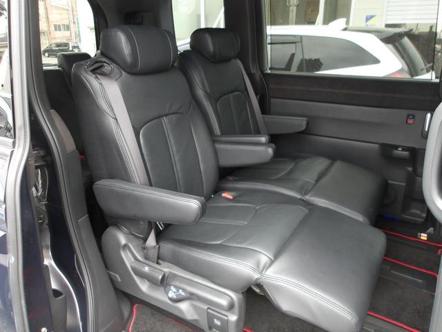 ステップワゴン スパーダプレミアムライン　弊社下取ワンオーナー車　Ｂｌｕｅｔｏｏｔｈ接続対応ギャザズメモリーナビ　マルチビューカメラシステム　前後ドライブレコーダー　ＵＳＢジャック　シートヒーター（7枚目）