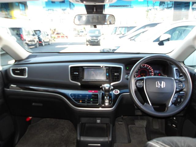 オデッセイ アブソルート 弊社下取車 Bluetooth接続対応ギャザズメモリーナビ リアカメラ 両側パワースライドドア アイドリングストップ LEDヘッドライト(3枚目)