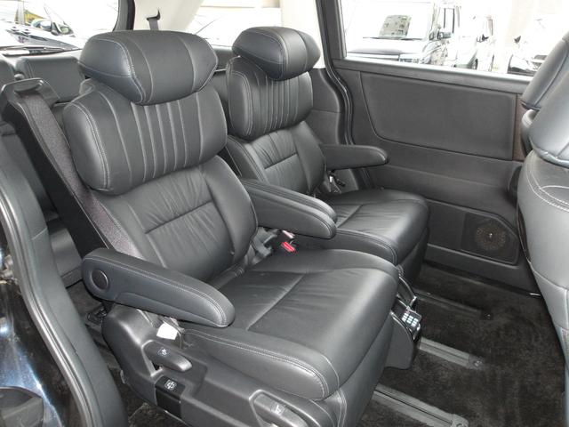 オデッセイハイブリッド ｅ：ＨＥＶアブソルート・ＥＸ　弊社下取ワンオーナー車　ギャザズメモリーナビ　マルチビューカメラシステム　ＵＳＢ＆ＨＤＭＩジャック　両側パワースライドドア　シートヒーター　本革シート（5枚目）