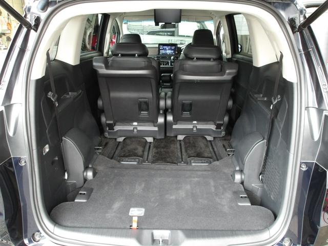 オデッセイハイブリッド ｅ：ＨＥＶアブソルート・ＥＸ　弊社下取ワンオーナー車　ギャザズメモリーナビ　マルチビューカメラシステム　ＵＳＢ＆ＨＤＭＩジャック　両側パワースライドドア　シートヒーター　本革シート（9枚目）