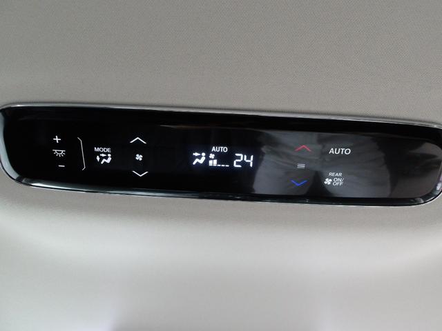 オデッセイハイブリッド ｅ：ＨＥＶアブソルート・ＥＸ　弊社下取ワンオーナー車　ギャザズメモリーナビ　マルチビューカメラシステム　ＵＳＢ＆ＨＤＭＩジャック　両側パワースライドドア　シートヒーター　本革シート（22枚目）