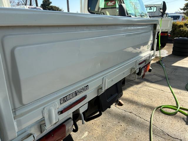 ダイナトラック ロングシングルジャストロー 新免許対応車両 ディーゼルターボ オートマ車 高床 1250kg積載 10尺スチール荷台4ナンバー車 ナビ ETC 電格ミラー(17枚目)