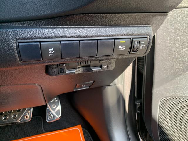 カローラスポーツ ハイブリッドＧ　スタイルパッケージ　モデリスタエアロ☆社外ゲートスポイラー＆リアスポイラー☆マーベリック１９インチＡＷ☆ＨＫＳ車高調☆ＬＥＤヘッドライト☆ＢＳＭ☆純正ナビ／ＢＴオーディオ／バックカメラ☆（40枚目）