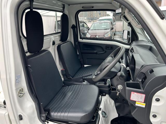 ハイゼットトラック スタンダード 板キー2本 純正ラジオ ラバーマット 保証 新車保証・まごころ保証 1年間・走行距離無制限付き(14枚目)