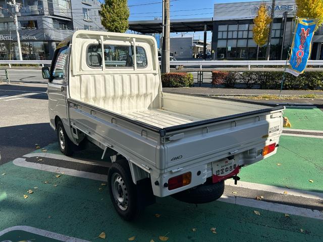 ハイゼットトラック エアコン・パワステ　スペシャル　純正ラジオ　バイザー　純正ラジオ、サイドバイザー、ラバーマット、マニュアルエアコン、（10枚目）