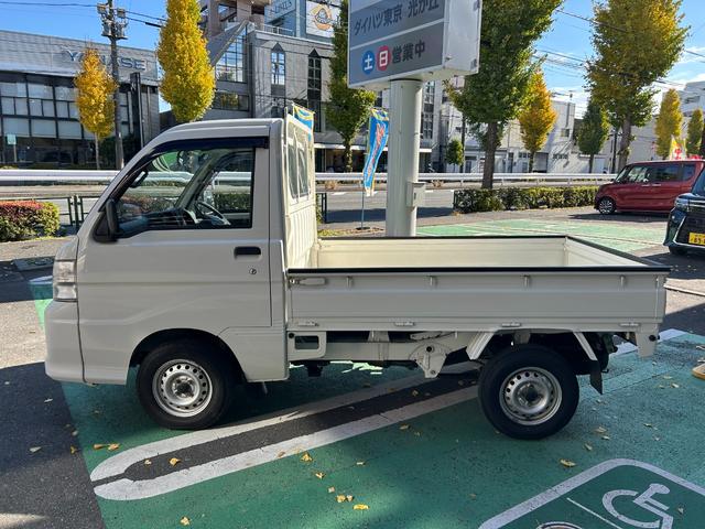 ハイゼットトラック エアコン・パワステ　スペシャル　純正ラジオ　バイザー　純正ラジオ、サイドバイザー、ラバーマット、マニュアルエアコン、（12枚目）