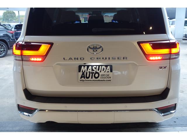 ランドクルーザー ZX リアエンター クールBOX 空気圧センサー 寒冷地仕様 バックフォグ ETC2.0 JBL リア電動デフロック SR パノラミックM ルーフレール パワーバックドア トノカバー(13枚目)