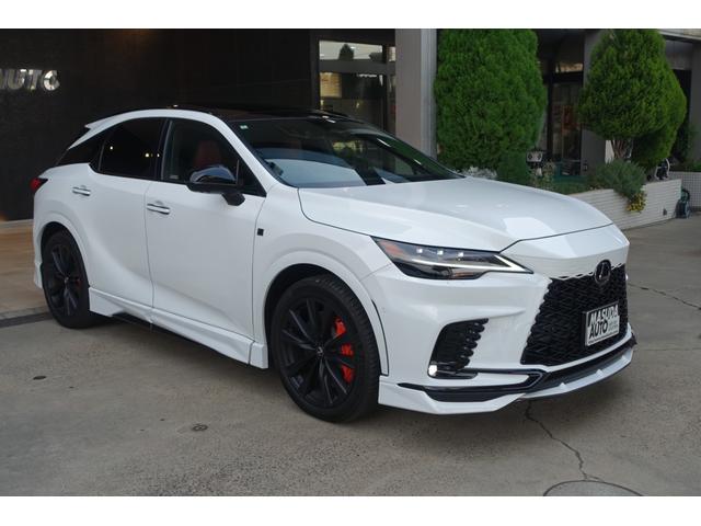 ＲＸ ＲＸ５００ｈ　Ｆスポーツパフォーマンス　マクレビ　パノラマＲ　ＴＲＤエアロ＆マフラー　オレンジキャリパー　置くだけ充電　デジタルＭ　パノラミックＭ　ＡＣ１００Ｖ１５００Ｗ　ステリングＨ　２列目エアーシート＆オート格納　Ｐバックドア　ＥＴＣ（4枚目）