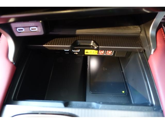 ＲＸ ＲＸ５００ｈ　Ｆスポーツパフォーマンス　マクレビ　パノラマＲ　ＴＲＤエアロ＆マフラー　オレンジキャリパー　置くだけ充電　デジタルＭ　パノラミックＭ　ＡＣ１００Ｖ１５００Ｗ　ステリングＨ　２列目エアーシート＆オート格納　Ｐバックドア　ＥＴＣ（15枚目）