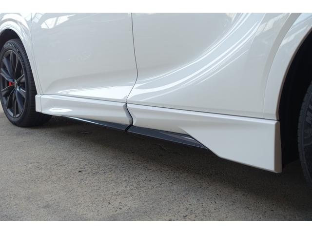 ＲＸ ＲＸ５００ｈ　Ｆスポーツパフォーマンス　マクレビ　パノラマＲ　ＴＲＤエアロ＆マフラー　オレンジキャリパー　置くだけ充電　デジタルＭ　パノラミックＭ　ＡＣ１００Ｖ１５００Ｗ　ステリングＨ　２列目エアーシート＆オート格納　Ｐバックドア　ＥＴＣ（21枚目）