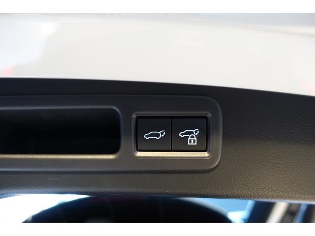 ＲＸ ＲＸ５００ｈ　Ｆスポーツパフォーマンス　マクレビ　パノラマＲ　ＴＲＤエアロ＆マフラー　オレンジキャリパー　置くだけ充電　デジタルＭ　パノラミックＭ　ＡＣ１００Ｖ１５００Ｗ　ステリングＨ　２列目エアーシート＆オート格納　Ｐバックドア　ＥＴＣ（29枚目）