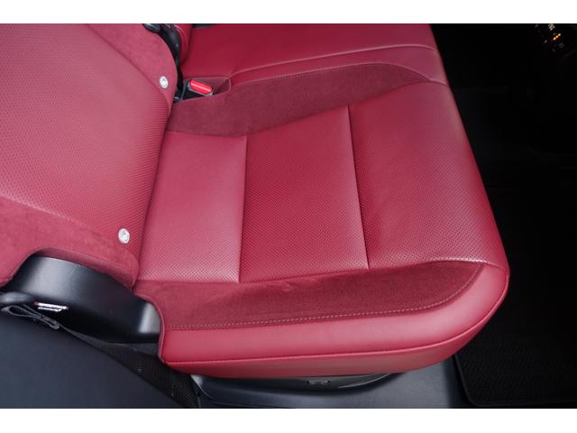 ＲＸ ＲＸ５００ｈ　Ｆスポーツパフォーマンス　マクレビ　パノラマＲ　ＴＲＤエアロ＆マフラー　オレンジキャリパー　置くだけ充電　デジタルＭ　パノラミックＭ　ＡＣ１００Ｖ１５００Ｗ　ステリングＨ　２列目エアーシート＆オート格納　Ｐバックドア　ＥＴＣ（49枚目）