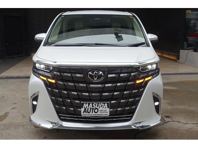 アルファードハイブリッド エグゼクティブラウンジ　リアシートエンターテイメント＆ＪＢＬサウンド　トヨタチームメイト　ベージュ革　ＯＰＤＶＤデッキ　ＯＰユニバーサルステップ　ＯＰ寒冷地仕様＆バックフォグランプ　ＯＰ１９ＡＷ　ＯＰガーニッシュ（3枚目）