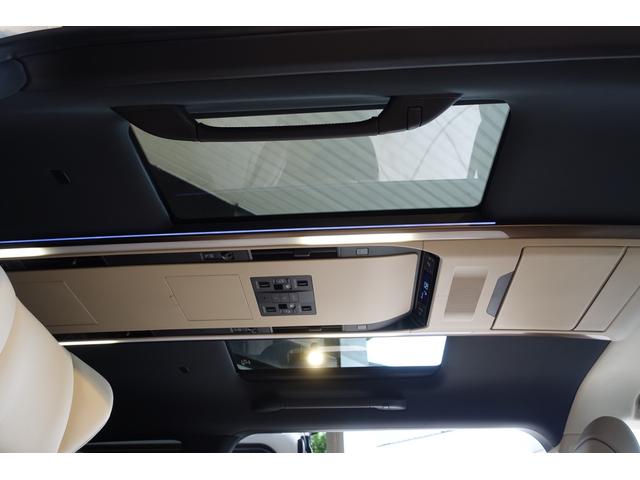 アルファードハイブリッド エグゼクティブラウンジ　リアシートエンターテイメント＆ＪＢＬサウンド　トヨタチームメイト　ベージュ革　ＯＰＤＶＤデッキ　ＯＰユニバーサルステップ　ＯＰ寒冷地仕様＆バックフォグランプ　ＯＰ１９ＡＷ　ＯＰガーニッシュ（41枚目）