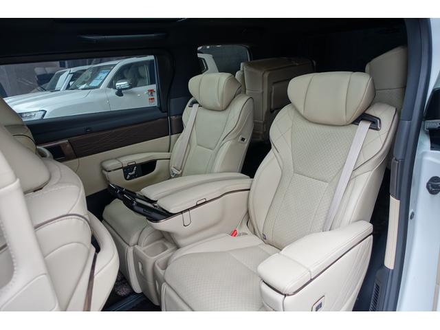 アルファードハイブリッド エグゼクティブラウンジ　リアシートエンターテイメント＆ＪＢＬサウンド　トヨタチームメイト　ベージュ革　ＯＰＤＶＤデッキ　ＯＰユニバーサルステップ　ＯＰ寒冷地仕様＆バックフォグランプ　ＯＰ１９ＡＷ　ＯＰガーニッシュ（47枚目）