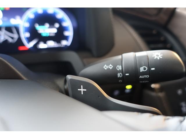 アルファードハイブリッド エグゼクティブラウンジ　リアシートエンターテイメント＆ＪＢＬサウンド　トヨタチームメイト　ベージュ革　ＯＰＤＶＤデッキ　ＯＰユニバーサルステップ　ＯＰ寒冷地仕様＆バックフォグランプ　ＯＰ１９ＡＷ　ＯＰガーニッシュ（70枚目）