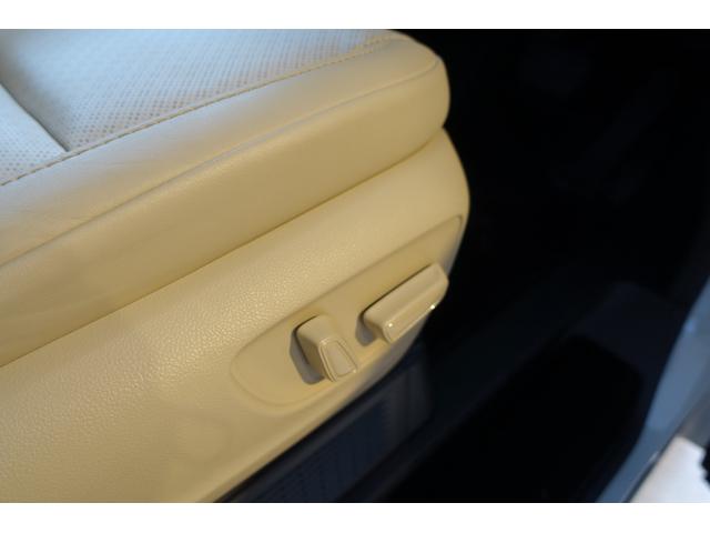 アルファードハイブリッド エグゼクティブラウンジ　リアシートエンターテイメント＆ＪＢＬサウンド　トヨタチームメイト　ベージュ革　ＯＰＤＶＤデッキ　ＯＰユニバーサルステップ　ＯＰ寒冷地仕様＆バックフォグランプ　ＯＰ１９ＡＷ　ＯＰガーニッシュ（75枚目）