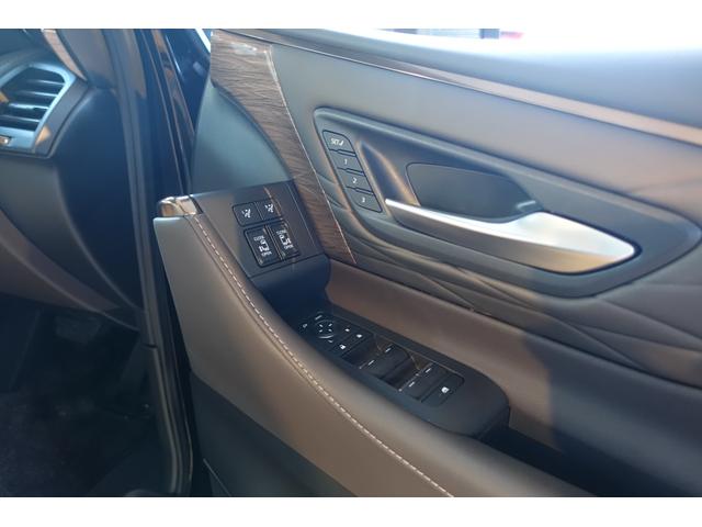 アルファードハイブリッド エグゼクティブラウンジ OPカーテン DVDデッキ JBL パノラミックM リアエンターテイメント AC100V1500W HDMI ETC2.0 SR トヨタチームメイト 置くだけ充電 3電ドア BSM(22枚目)