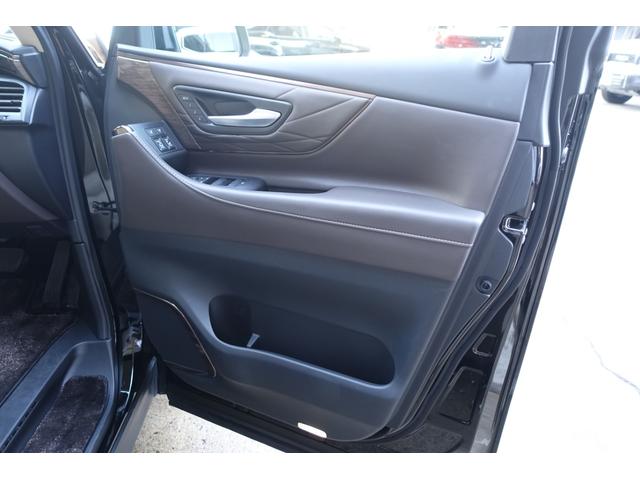 アルファードハイブリッド エグゼクティブラウンジ OPカーテン DVDデッキ JBL パノラミックM リアエンターテイメント AC100V1500W HDMI ETC2.0 SR トヨタチームメイト 置くだけ充電 3電ドア BSM(31枚目)