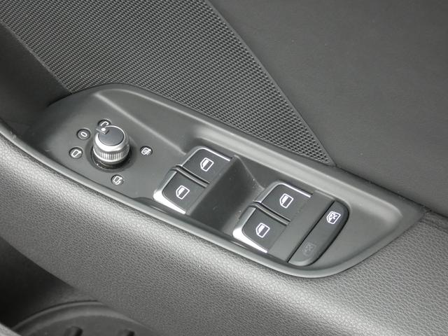 Ｓ３ スポーツバック　マトリクスＬＥＤライトＰＫＧ　ＡＣＣ　ブラックハーフレザー　専用エクステリア＆インテリア　ＡＵＤＩプレンセス　ドライブセレクト　ＭＭＩナビ　ＴＶ　Ｂカメラ　ＰＤＣ　パワーシート　アドバンスドキー　１８ＡＷ　禁煙　弊社買取車（46枚目）