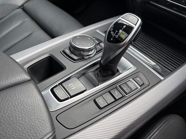 X5 xDrive 35d Mスポーツ セレクトPKG PSR OP20AW 黒革 Dアシストプラス ACC Bカメ PDC トップビュー 前後シートヒーター コンフォートアクセス ソフトクローズドア パワーバックドア キセノン 専用エクステリア 禁煙 弊社買取(17枚目)