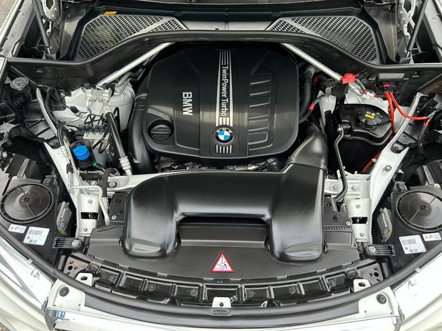 X5 xDrive 35d Mスポーツ セレクトPKG PSR OP20AW 黒革 Dアシストプラス ACC Bカメ PDC トップビュー 前後シートヒーター コンフォートアクセス ソフトクローズドア パワーバックドア キセノン 専用エクステリア 禁煙 弊社買取(21枚目)