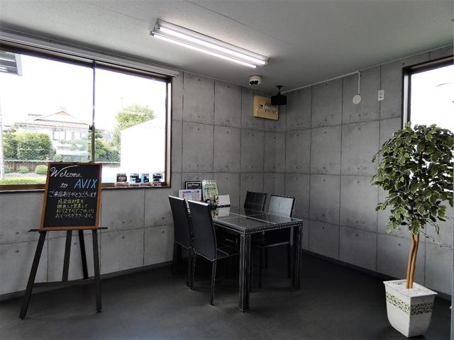 Ｓ４アバント ベースグレード　１オナ　アシスタンスＰＫＧ　レザーＰＫＧ　マトリクスＬＥＤＰＫＧ　カラードブレーキキャリパー　フラットボトムステアリング　コンビニエンスＰＫＧ　ＯＰ１９ＡＷ　有償カラー　エンブレム／ルーフレールブラックアウト　ＡＣＣ　禁煙車　弊社買取直販車両（32枚目）