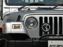 ６５アニバーサリーエディション　　特別限定車　限定車専用６５バッチ　６５ステッカー　Ｊｅｅｐ６５ロゴフロントシート　Ｊｅｅｐ６５フロアマット　ＣＤ　クルコン　社外バンパー　追加ライト　ＤＥＡＮ１６ＡＷ　　※禁煙　弊社買取直販(4枚目)