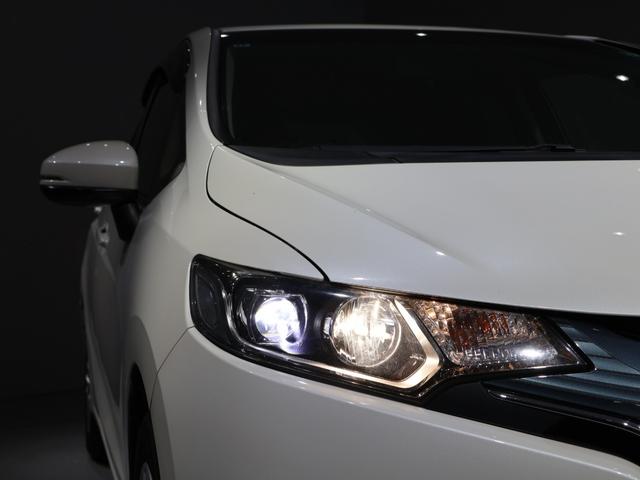 フィット 13G・Lパッケージ 禁煙車 スマートキー LEDヘッドライト LEDドアミラーウインカー 純正ナビ バックカメラ Bluetooth接続 ワンセグ ホンダスマートキー ETC VSA 盗難警報装置 1オ-ナ- Bカメ(13枚目)