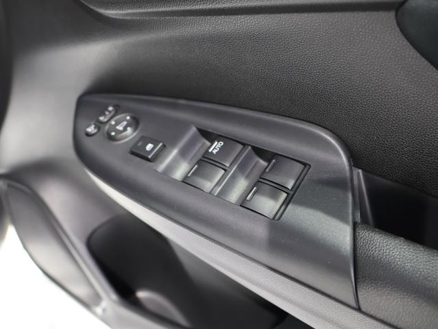 フィット 13G・Lパッケージ 禁煙車 スマートキー LEDヘッドライト LEDドアミラーウインカー 純正ナビ バックカメラ Bluetooth接続 ワンセグ ホンダスマートキー ETC VSA 盗難警報装置 1オ-ナ- Bカメ(20枚目)