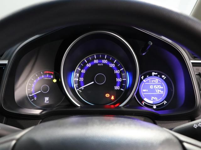 フィット 13G・Lパッケージ 禁煙車 スマートキー LEDヘッドライト LEDドアミラーウインカー 純正ナビ バックカメラ Bluetooth接続 ワンセグ ホンダスマートキー ETC VSA 盗難警報装置 1オ-ナ- Bカメ(28枚目)