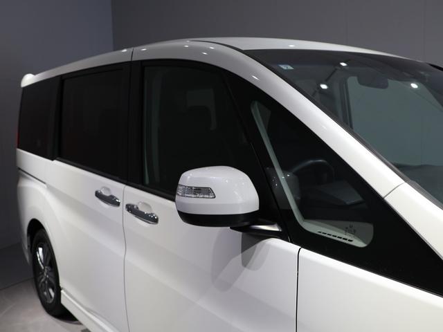 ステップワゴンスパーダ ｅ：ＨＥＶスパーダＧホンダセンシング　禁煙車　運転支援機能　衝突軽減ブレーキ　１０インチナビ　１１インチリア席モニター　バックカメラ　Ｂｌｕｅｔｏｏｔｈ接続　ＬＥＤヘッドライト　スマートキー　両側電動スライドドア　ドラレコ　ＬＥＤライト（10枚目）