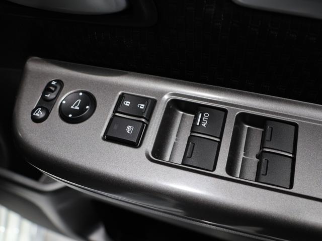 ステップワゴンスパーダ ｅ：ＨＥＶスパーダＧホンダセンシング　禁煙車　運転支援機能　衝突軽減ブレーキ　１０インチナビ　１１インチリア席モニター　バックカメラ　Ｂｌｕｅｔｏｏｔｈ接続　ＬＥＤヘッドライト　スマートキー　両側電動スライドドア　ドラレコ　ＬＥＤライト（22枚目）