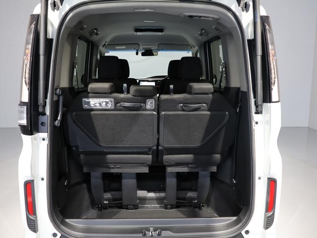 ステップワゴンスパーダ ｅ：ＨＥＶスパーダＧホンダセンシング　禁煙車　運転支援機能　衝突軽減ブレーキ　１０インチナビ　１１インチリア席モニター　バックカメラ　Ｂｌｕｅｔｏｏｔｈ接続　ＬＥＤヘッドライト　スマートキー　両側電動スライドドア　ドラレコ　ＬＥＤライト（66枚目）