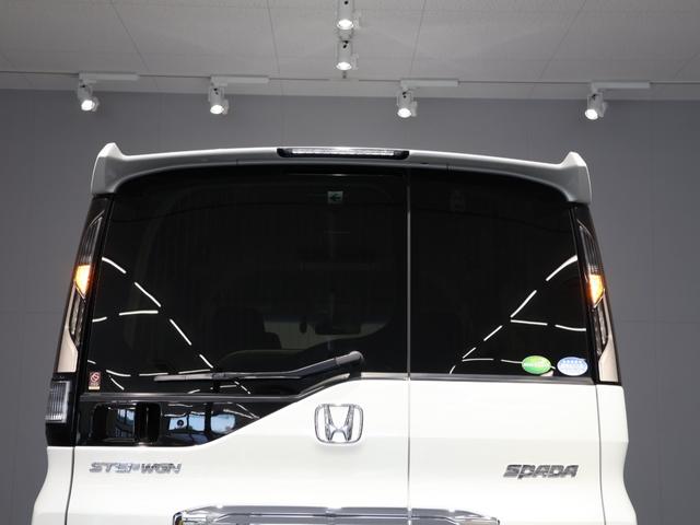 ステップワゴンスパーダ ｅ：ＨＥＶスパーダＧホンダセンシング　禁煙車　運転支援機能　衝突軽減ブレーキ　１０インチナビ　１１インチリア席モニター　バックカメラ　Ｂｌｕｅｔｏｏｔｈ接続　ＬＥＤヘッドライト　スマートキー　両側電動スライドドア　ドラレコ　ＬＥＤライト（72枚目）