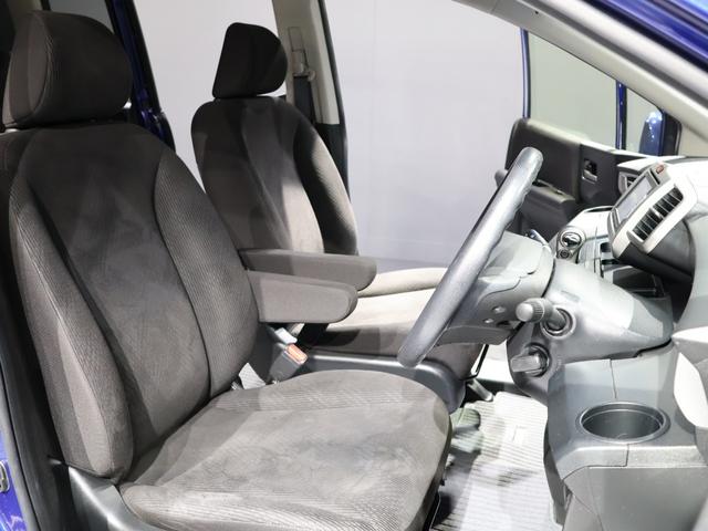 フリード Ｇジャストセレクション　禁煙車　ディスチャージヘッドライト　両側電動スライドドア　ホンダスマートキー　　イモビライザー　純正ナビ　バックカメラ　Ｂｌｕｅｔｏｏｔｈ接続　ワンセグ　　ＶＳＡ　ＥＴＣ　　ヒルスタート　Ｂモニター（20枚目）