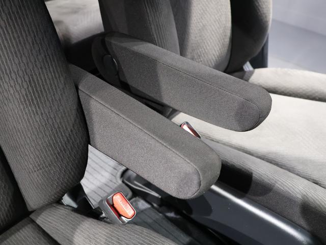 フリード Ｇジャストセレクション　禁煙車　ディスチャージヘッドライト　両側電動スライドドア　ホンダスマートキー　　イモビライザー　純正ナビ　バックカメラ　Ｂｌｕｅｔｏｏｔｈ接続　ワンセグ　　ＶＳＡ　ＥＴＣ　　ヒルスタート　Ｂモニター（21枚目）