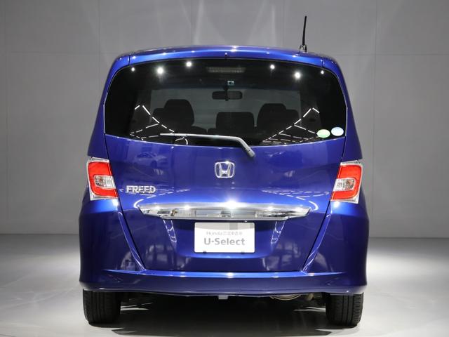 フリード Ｇジャストセレクション　禁煙車　ディスチャージヘッドライト　両側電動スライドドア　ホンダスマートキー　　イモビライザー　純正ナビ　バックカメラ　Ｂｌｕｅｔｏｏｔｈ接続　ワンセグ　　ＶＳＡ　ＥＴＣ　　ヒルスタート　Ｂモニター（59枚目）