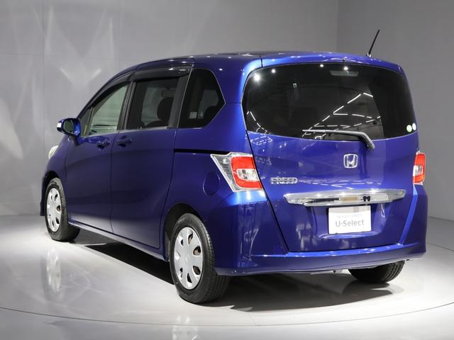 フリード Ｇジャストセレクション　禁煙車　ディスチャージヘッドライト　両側電動スライドドア　ホンダスマートキー　　イモビライザー　純正ナビ　バックカメラ　Ｂｌｕｅｔｏｏｔｈ接続　ワンセグ　　ＶＳＡ　ＥＴＣ　　ヒルスタート　Ｂモニター（62枚目）