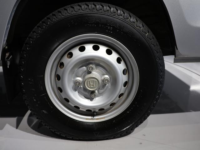 アクティトラック ＳＤＸ　禁煙車　オートマチック車両　ドアバイザ―　荷台ランプ　ＡＭ／ＦＭラジオ＋２スピーカパワーウインドウ　パワードアロック　電波式キーレスエントリー　ガードパイプ付鳥居　パワーステ　運転席エアバック　ＡＣ（17枚目）