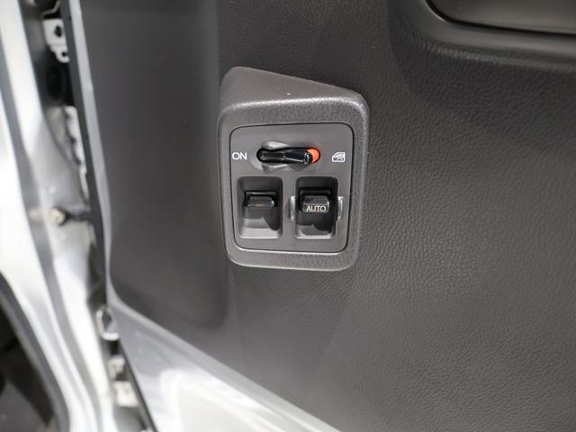アクティトラック ＳＤＸ　禁煙車　オートマチック車両　ドアバイザ―　荷台ランプ　ＡＭ／ＦＭラジオ＋２スピーカパワーウインドウ　パワードアロック　電波式キーレスエントリー　ガードパイプ付鳥居　パワーステ　運転席エアバック　ＡＣ（21枚目）
