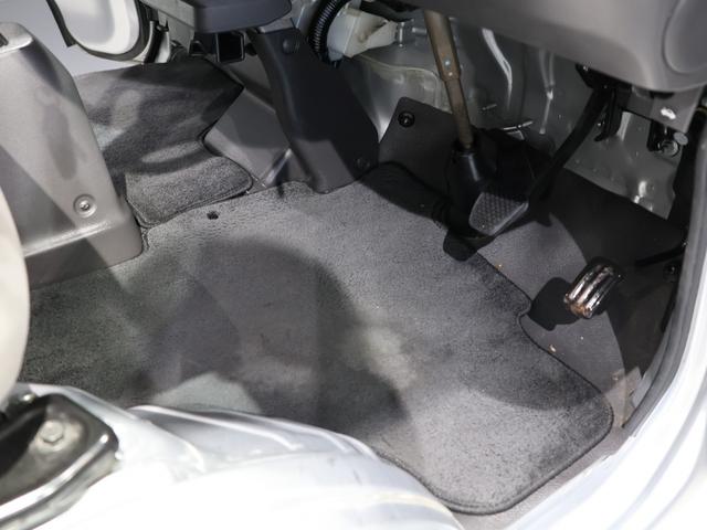 アクティトラック ＳＤＸ　禁煙車　オートマチック車両　ドアバイザ―　荷台ランプ　ＡＭ／ＦＭラジオ＋２スピーカパワーウインドウ　パワードアロック　電波式キーレスエントリー　ガードパイプ付鳥居　パワーステ　運転席エアバック　ＡＣ（36枚目）