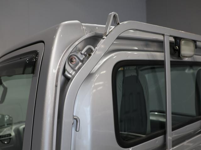 アクティトラック ＳＤＸ　禁煙車　オートマチック車両　ドアバイザ―　荷台ランプ　ＡＭ／ＦＭラジオ＋２スピーカパワーウインドウ　パワードアロック　電波式キーレスエントリー　ガードパイプ付鳥居　パワーステ　運転席エアバック　ＡＣ（60枚目）